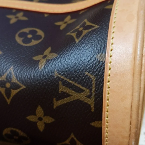 LOUIS VUITTON Monogram Canvas Duffle Bucket Bag - Picture 13 of 13